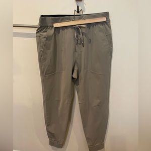 Lululemon ABC Jogger size L